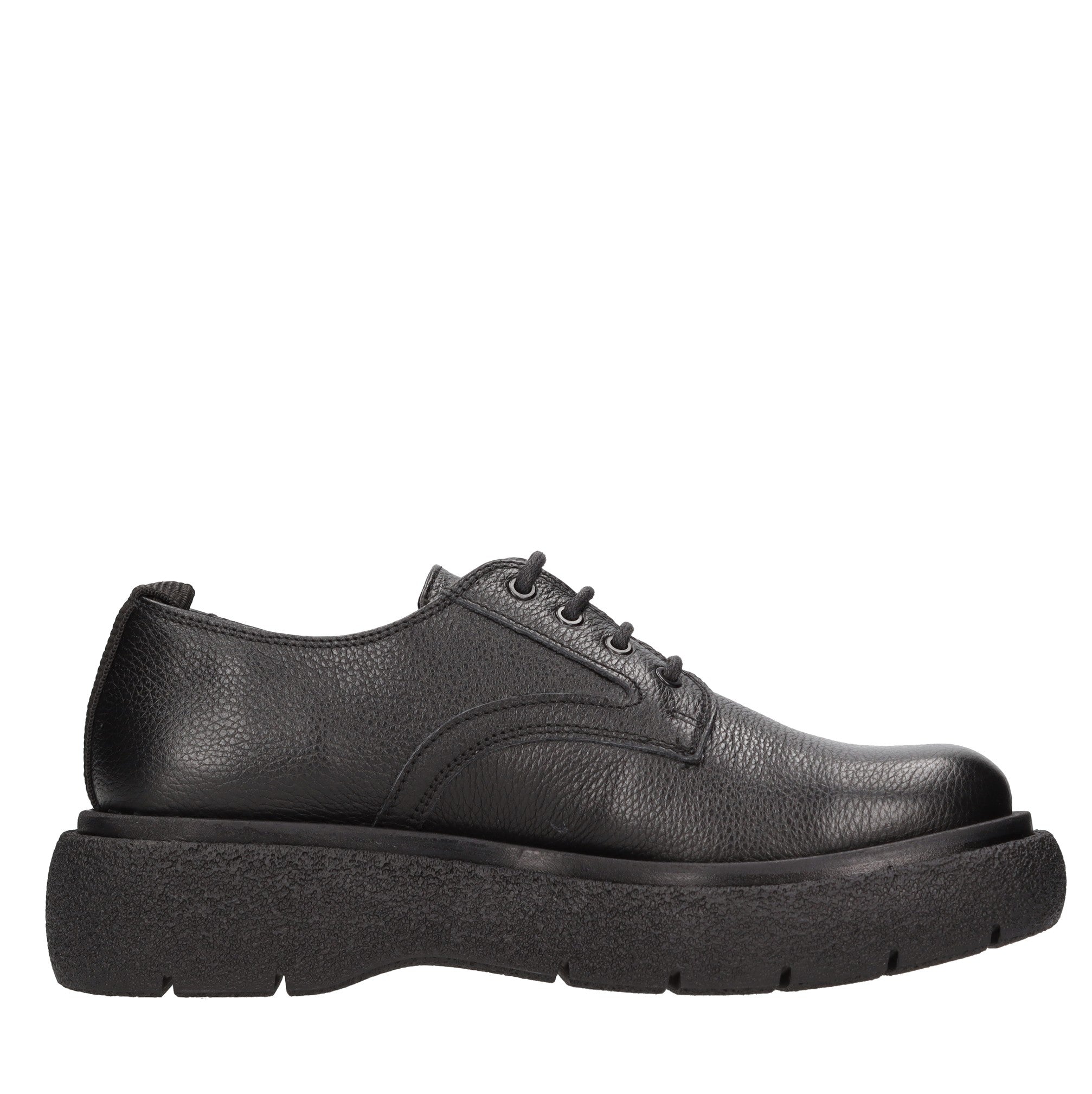 Stringate in pelle 
