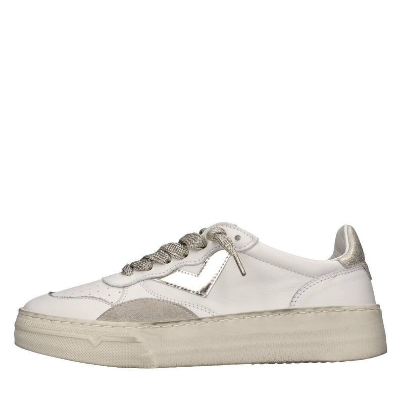 Sneakers in pelle 