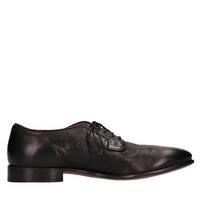 Stringate in pelle 