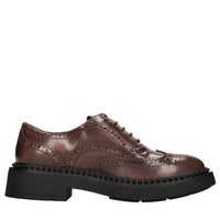 Stringate in pelle 