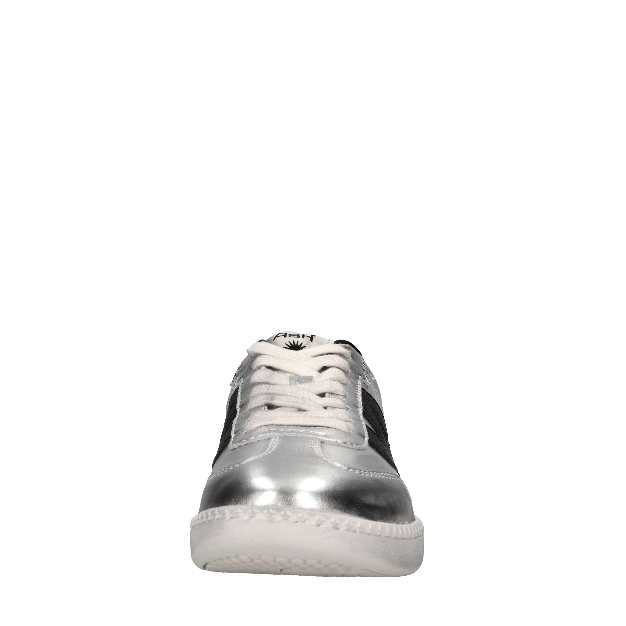 Sneakers in pelle 