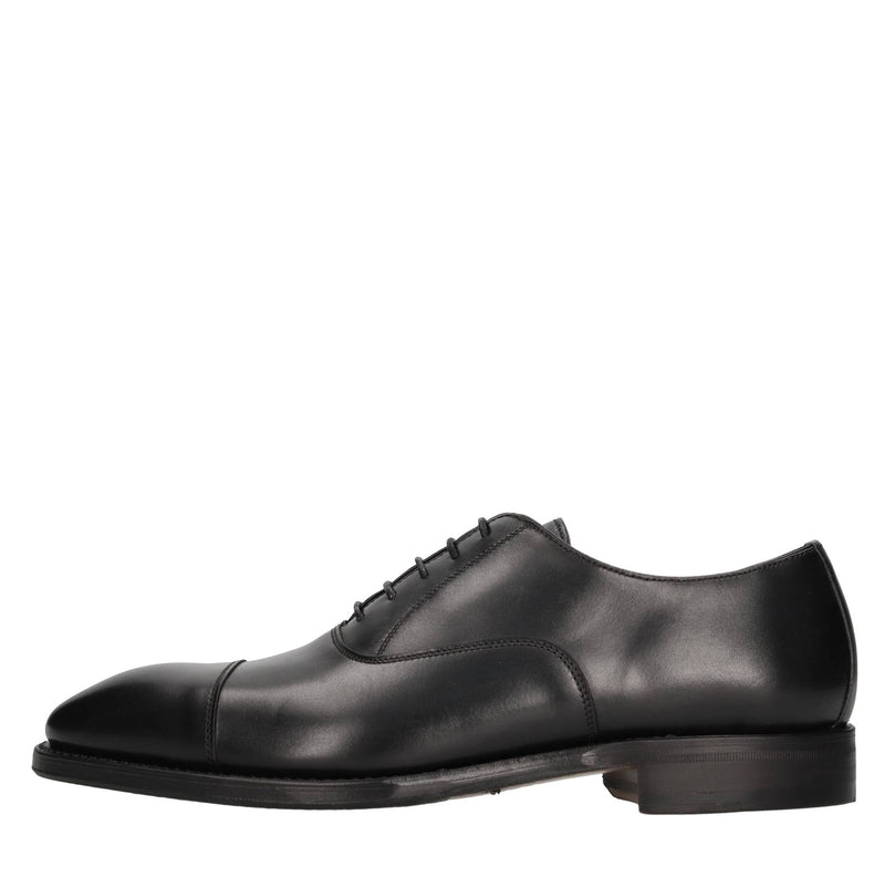 Stringate in pelle 