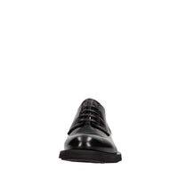 Stringate in pelle 