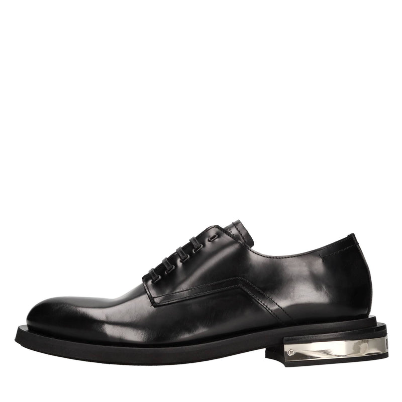 Stringate in pelle 