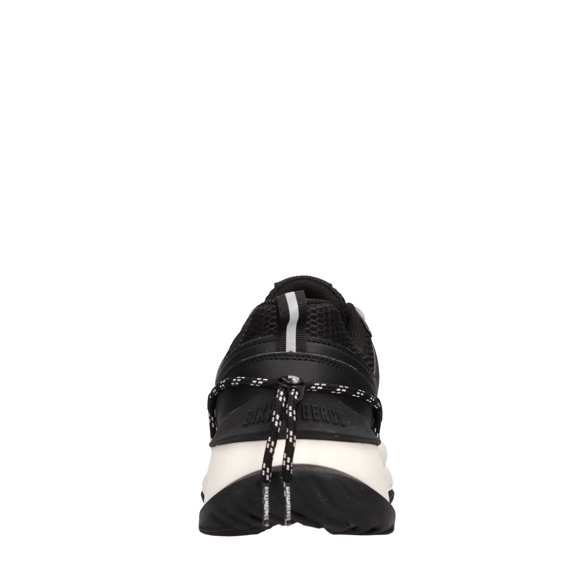 Sneakers in pelle e tessuto 