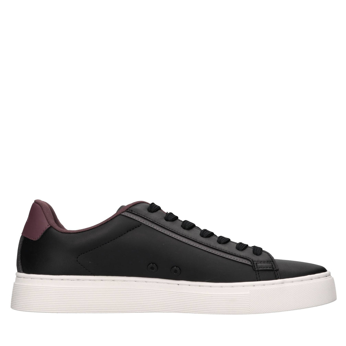 Sneakers in pelle ed ecopelle 