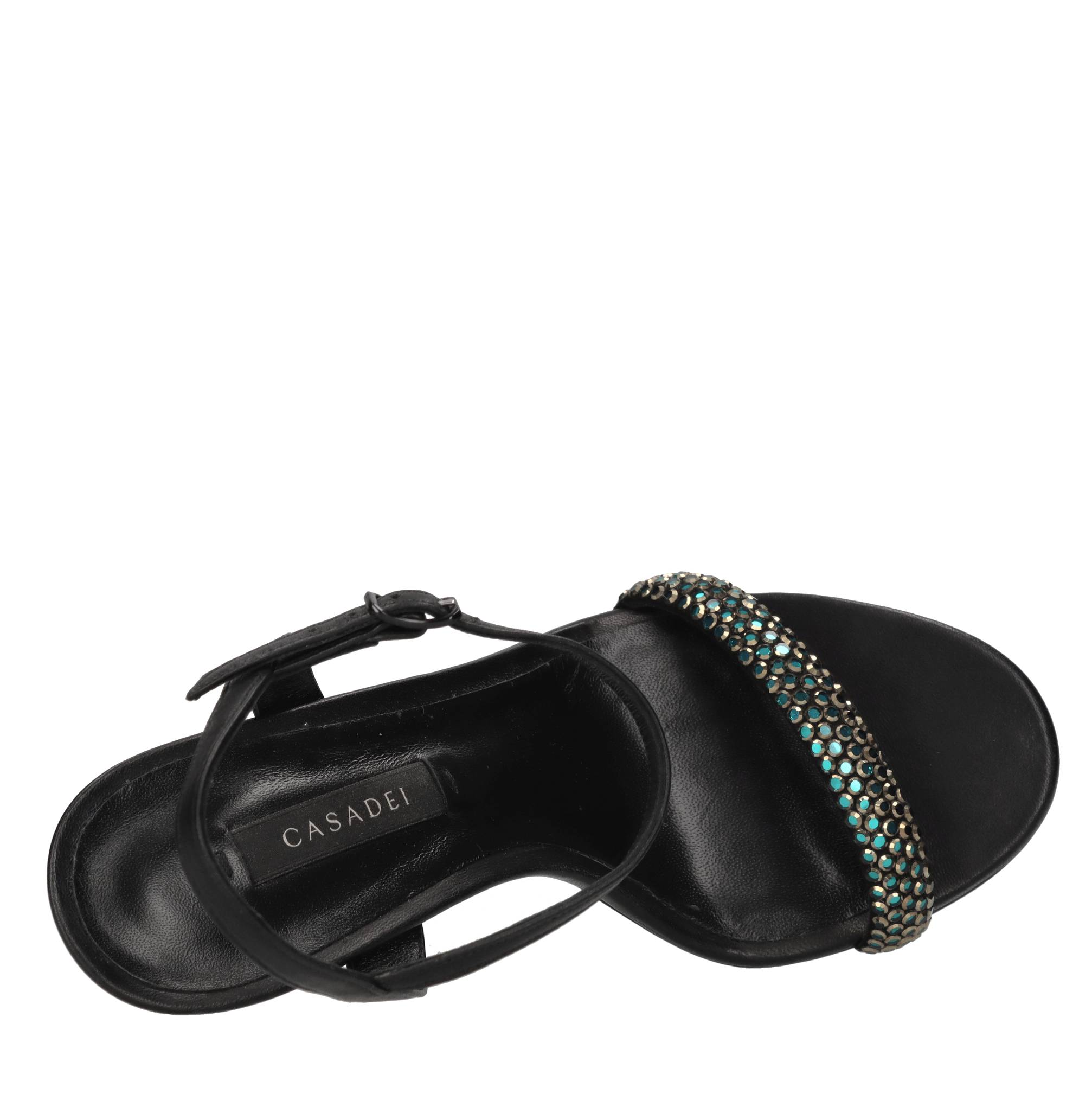 Sandali in pelle e strass 