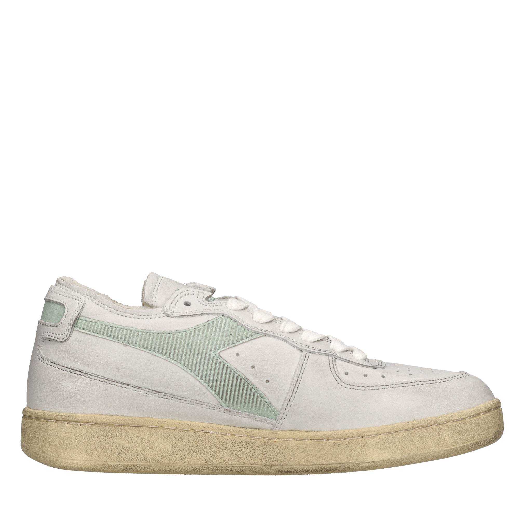 Sneakers in pelle 