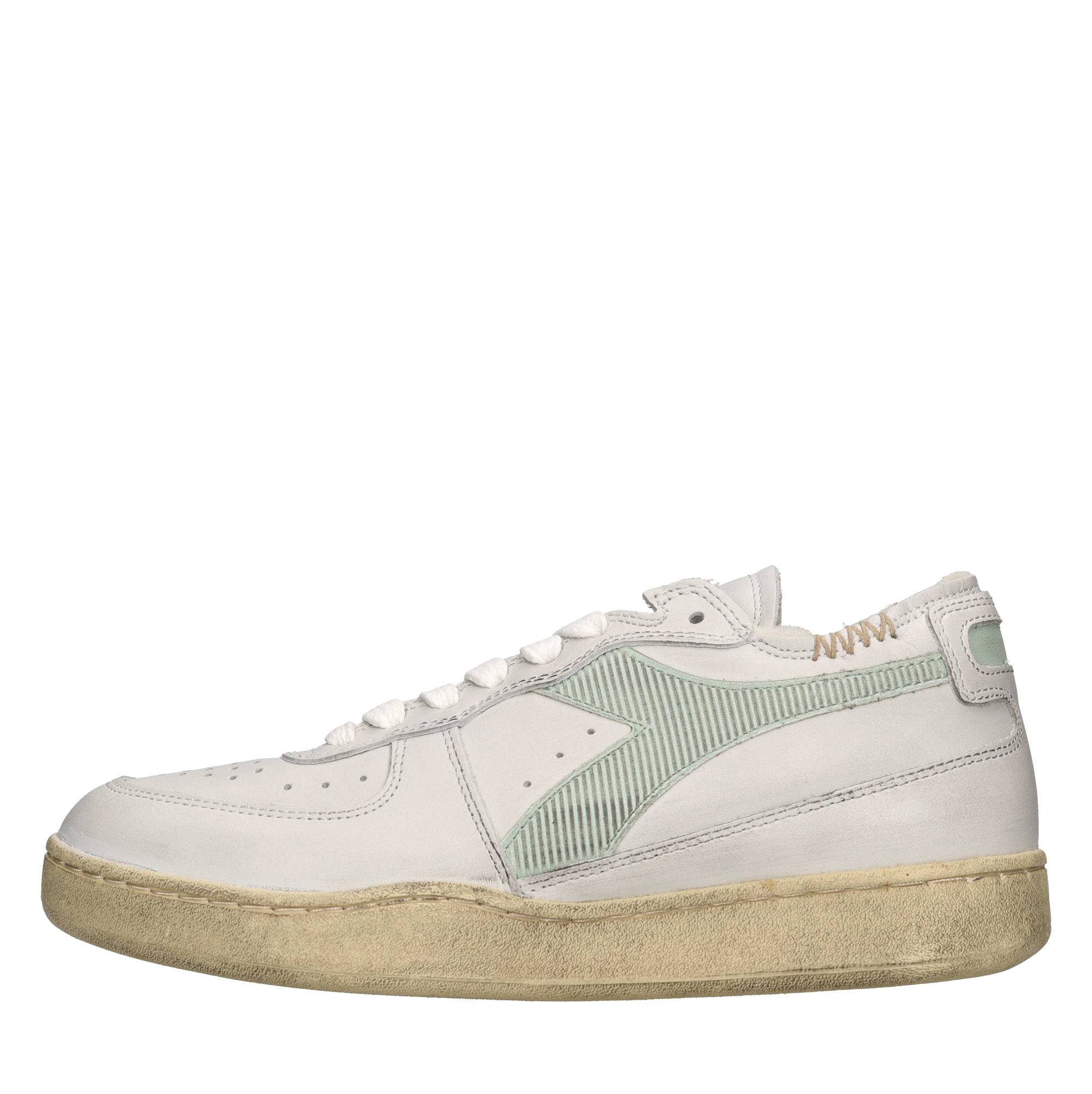 Sneakers in pelle 