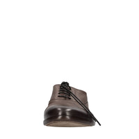 Stringate in pelle 