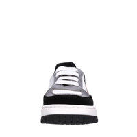 Sneakers in camoscio e tessuto 