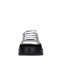 Sneakers in camoscio e tessuto 