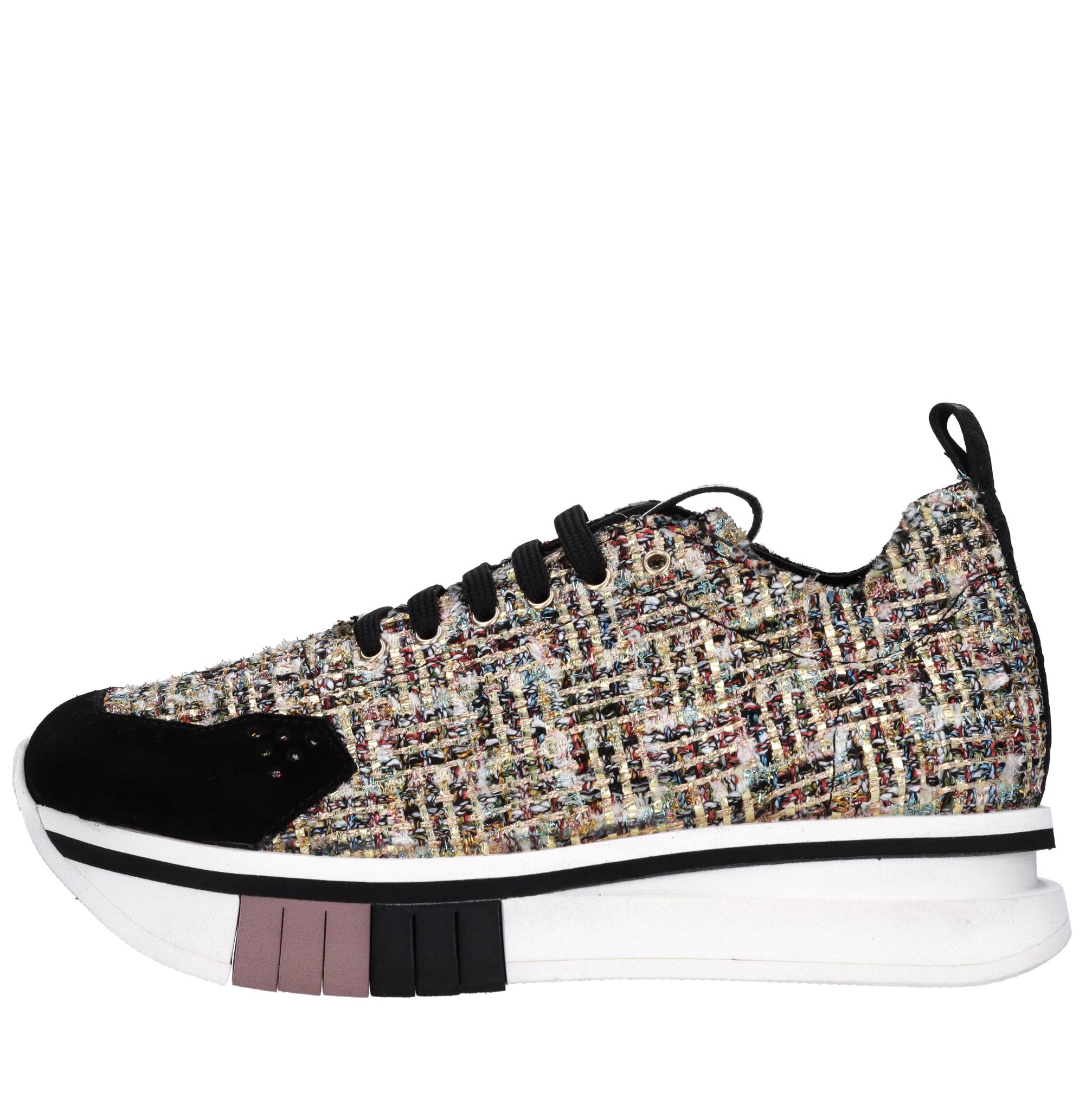 Sneakers in camoscio e tessuto 