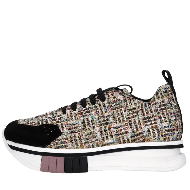 Sneakers in camoscio e tessuto 