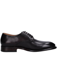 Stringate in pelle 