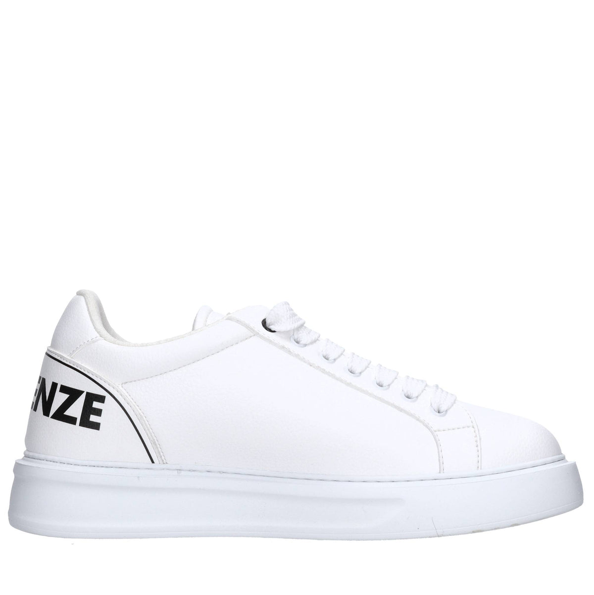 Stringate in pelle 