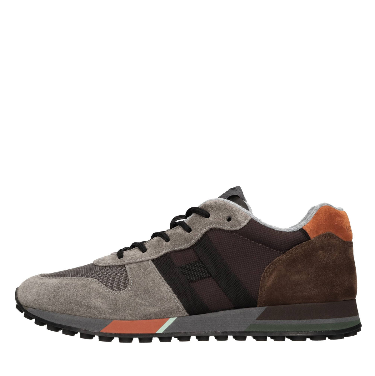 Sneakers in camoscio e tessuto 