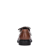 Stringate in pelle 