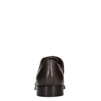 Stringate in pelle 