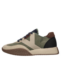 Sneakers in camoscio e tessuto 