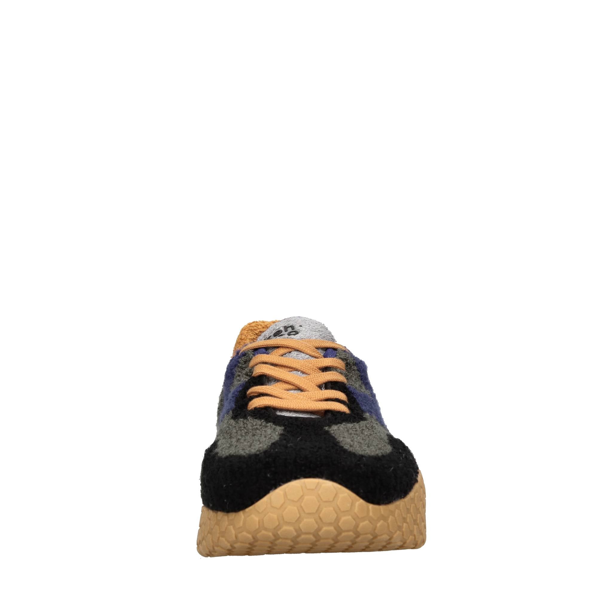 Sneakers in tessuto 
