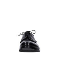 Stringate in pelle 