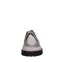 Stringate in camoscio 