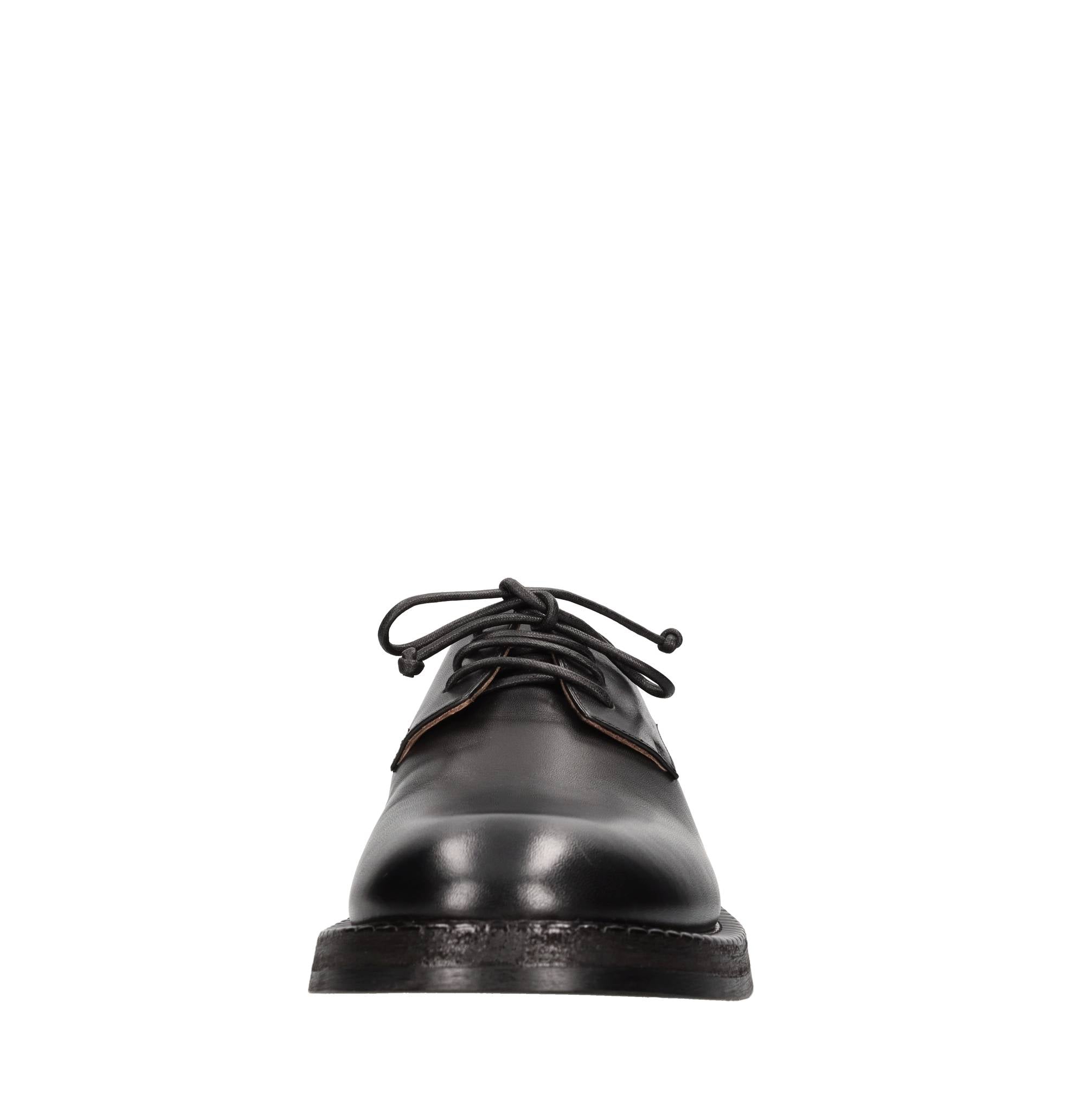 Stringate in pelle 