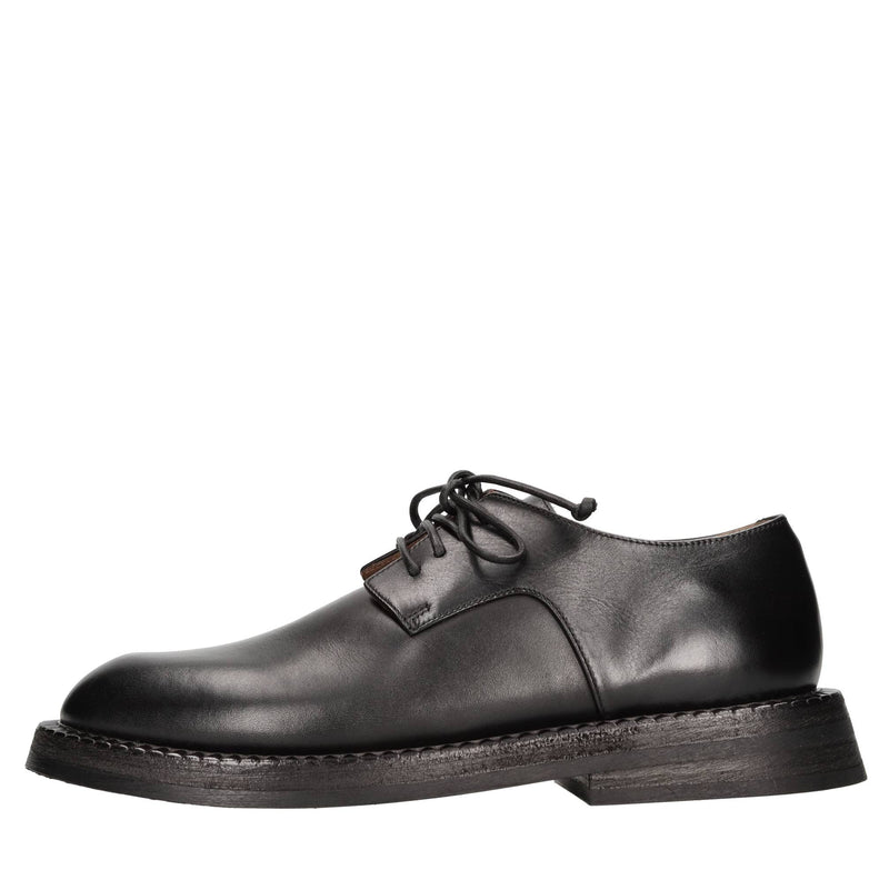 Stringate in pelle 