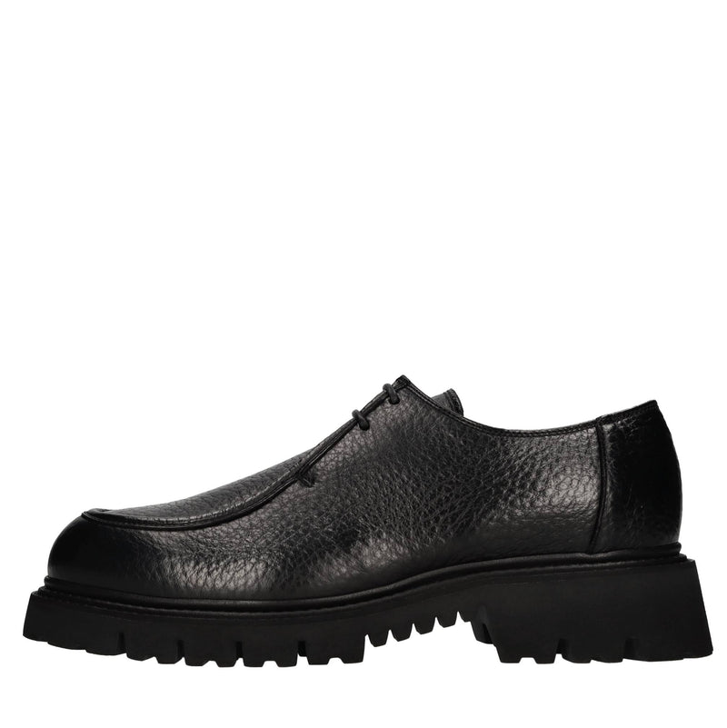 Stringate in pelle 