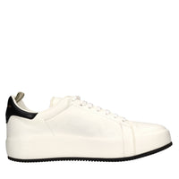Sneakers in pelle 