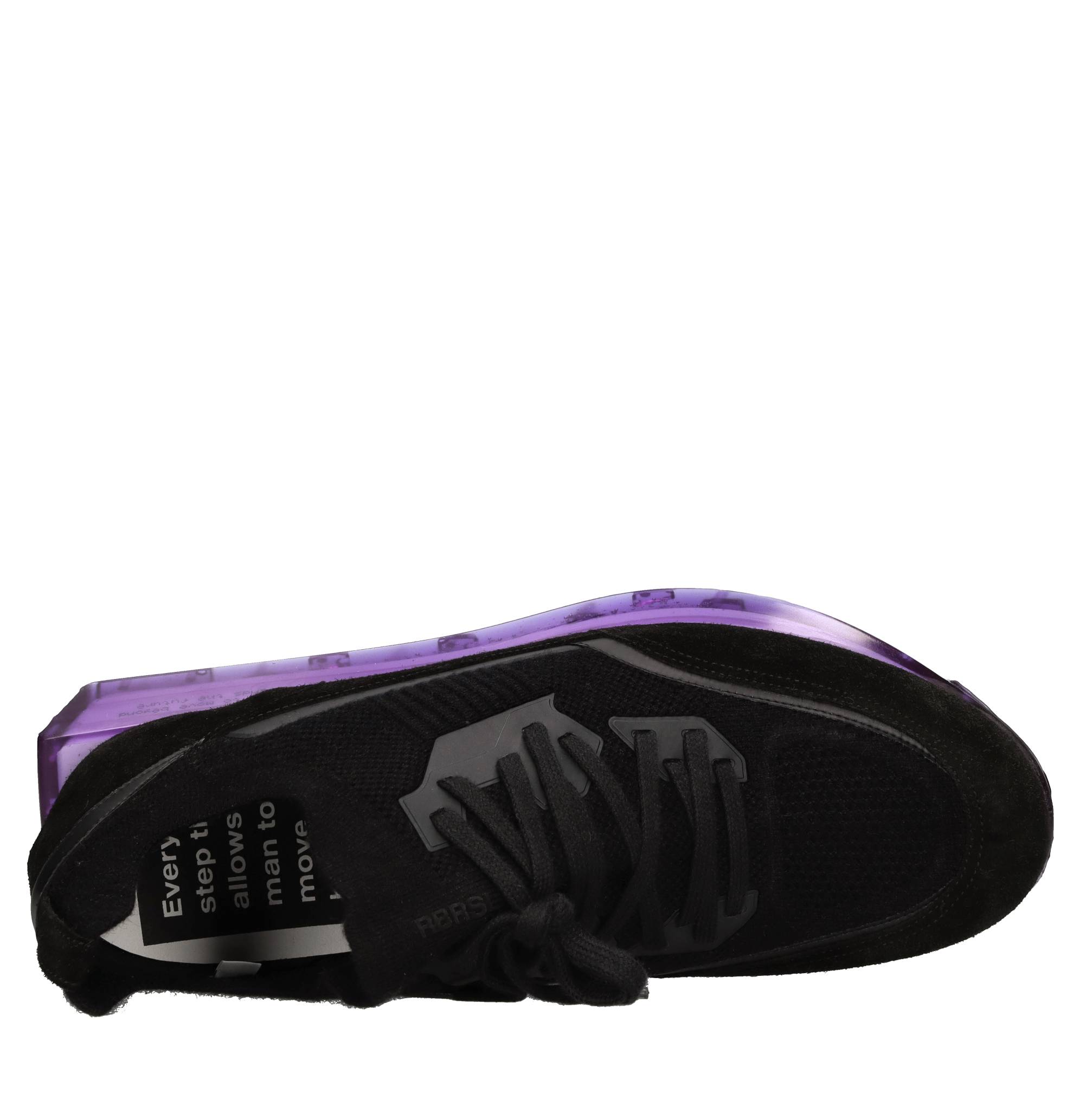 Sneakers in camoscio e tessuto 