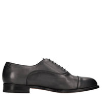 Stringate in pelle 