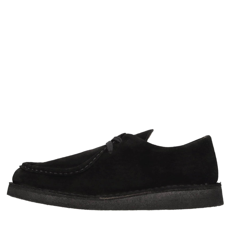 Stringate in camoscio 