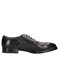 Stringate in pelle 