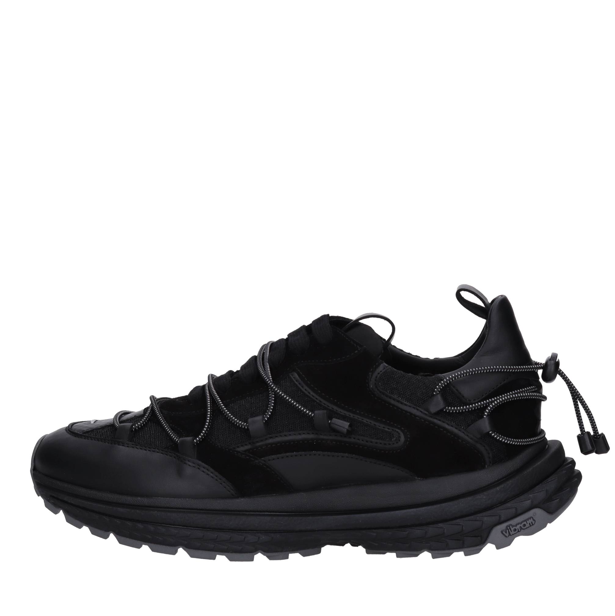 Sneakers in camoscio e pelle 