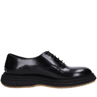 Stringate in pelle 
