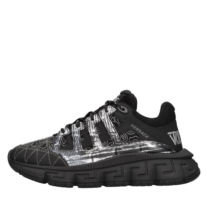 Sneakers in pelle e tessuto 
