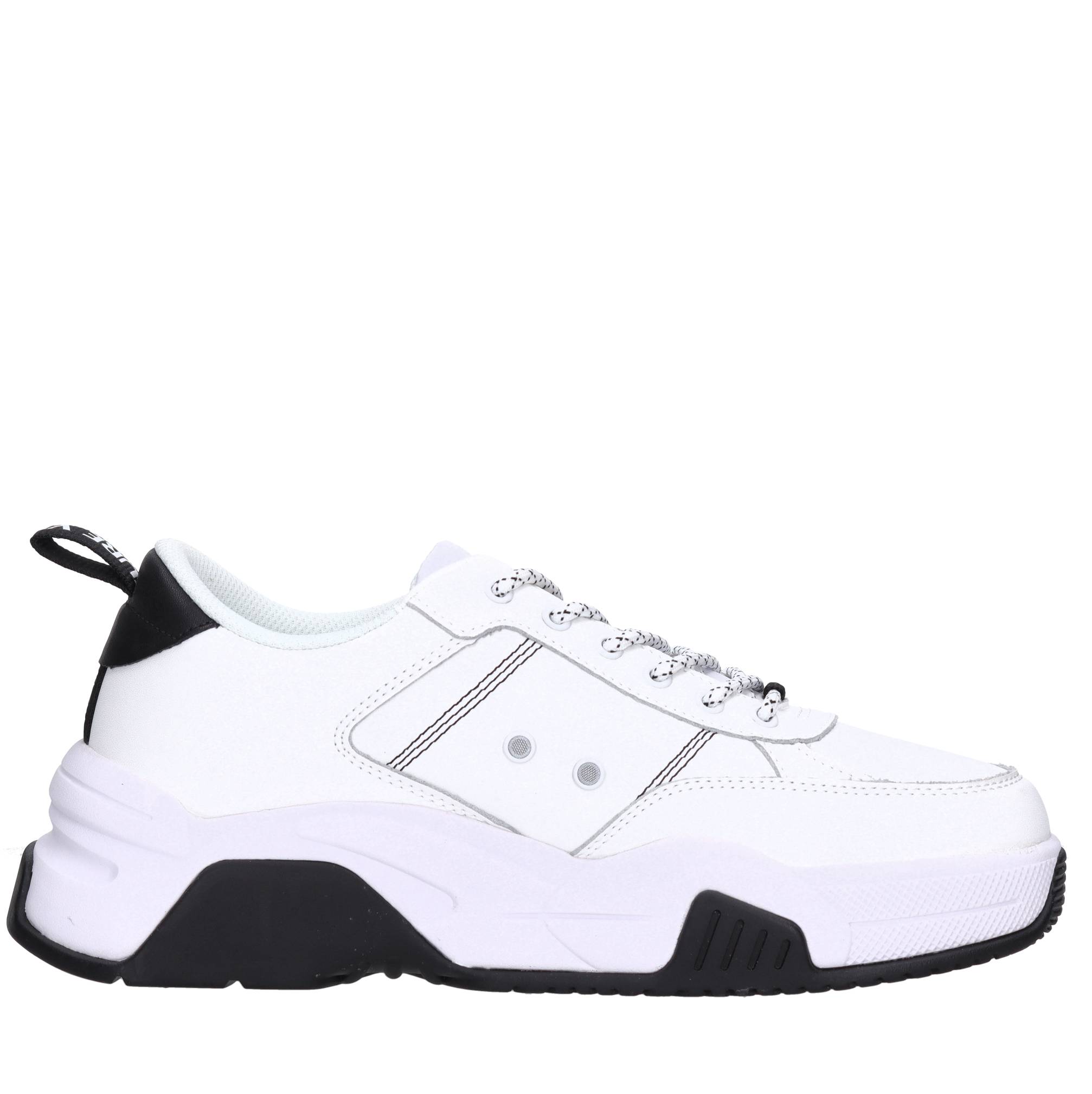 Sneakers in pelle 