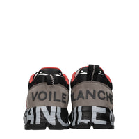 Sneakers in camoscio, pelle e tessuto 