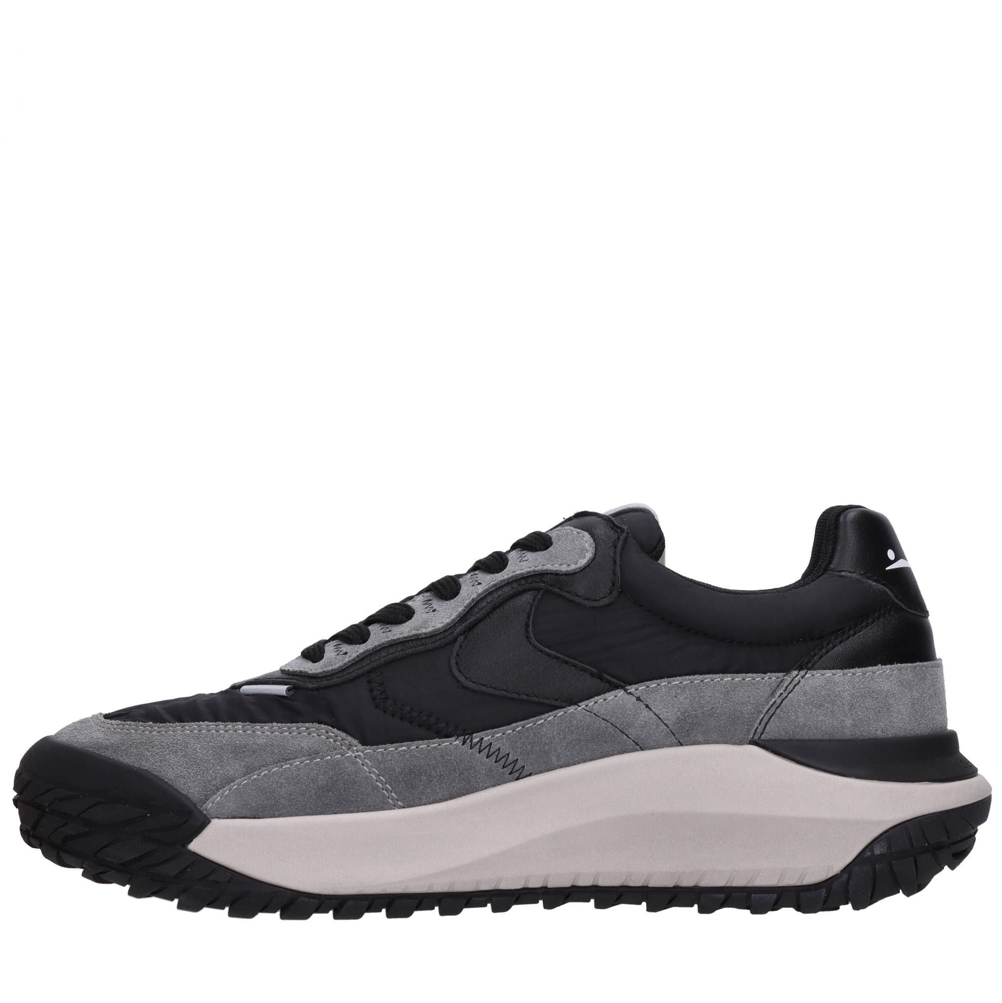 Sneakers in camoscio pelle e tessuto 