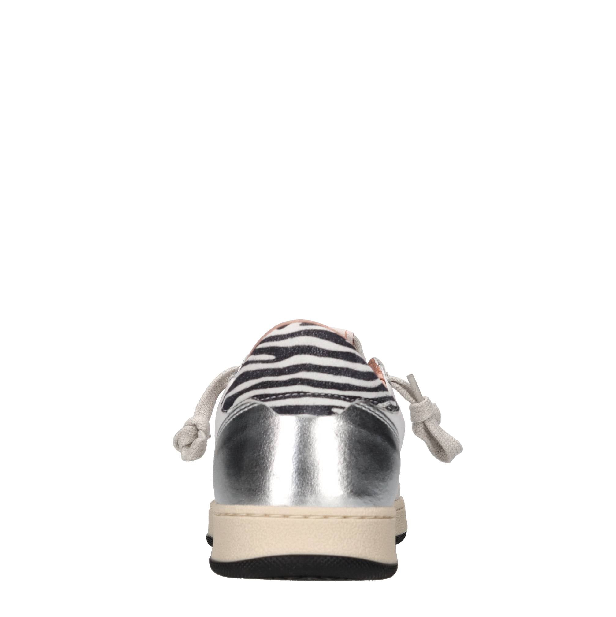 Sneakers in pelle 