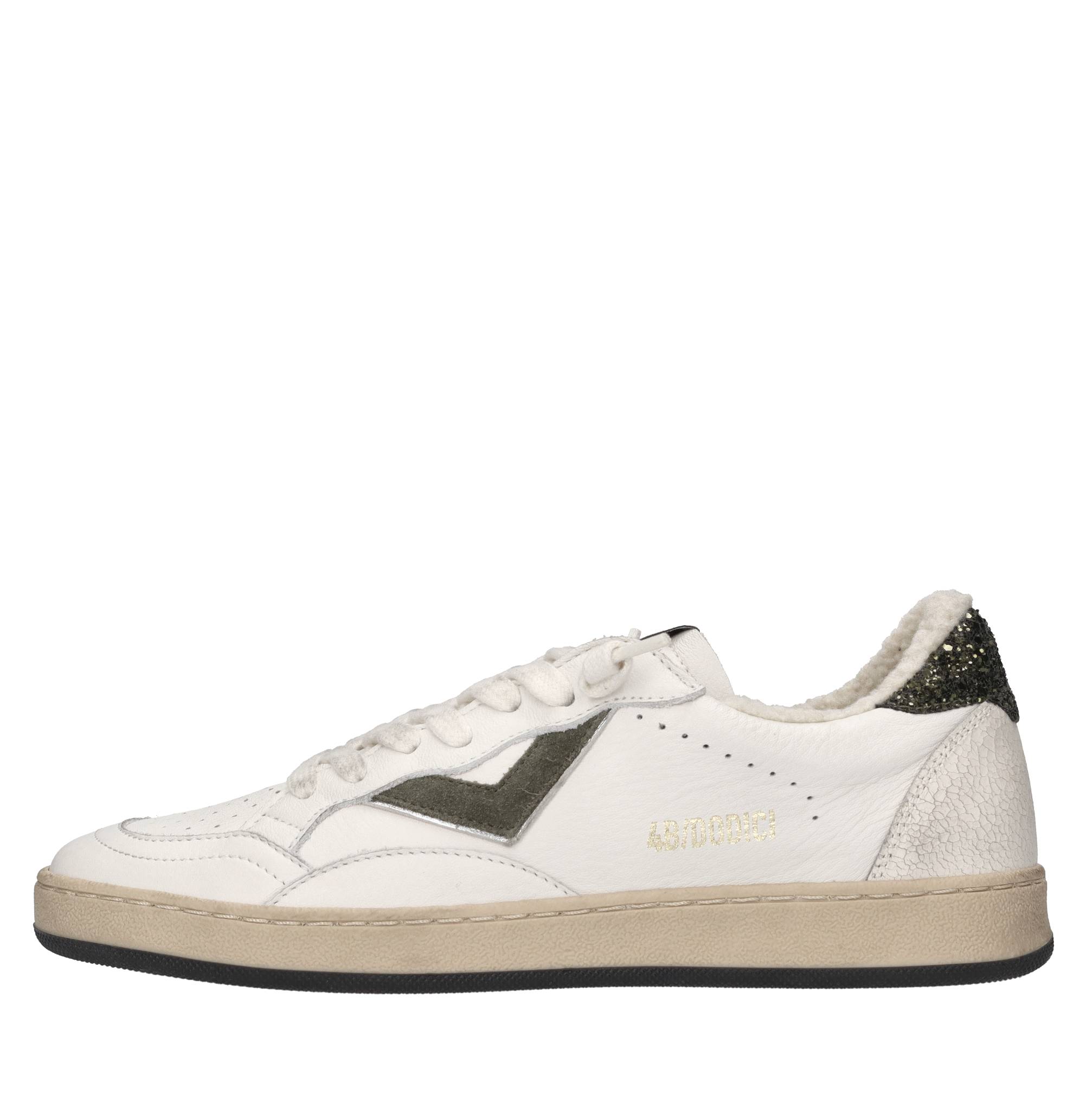 Sneakers in pelle 