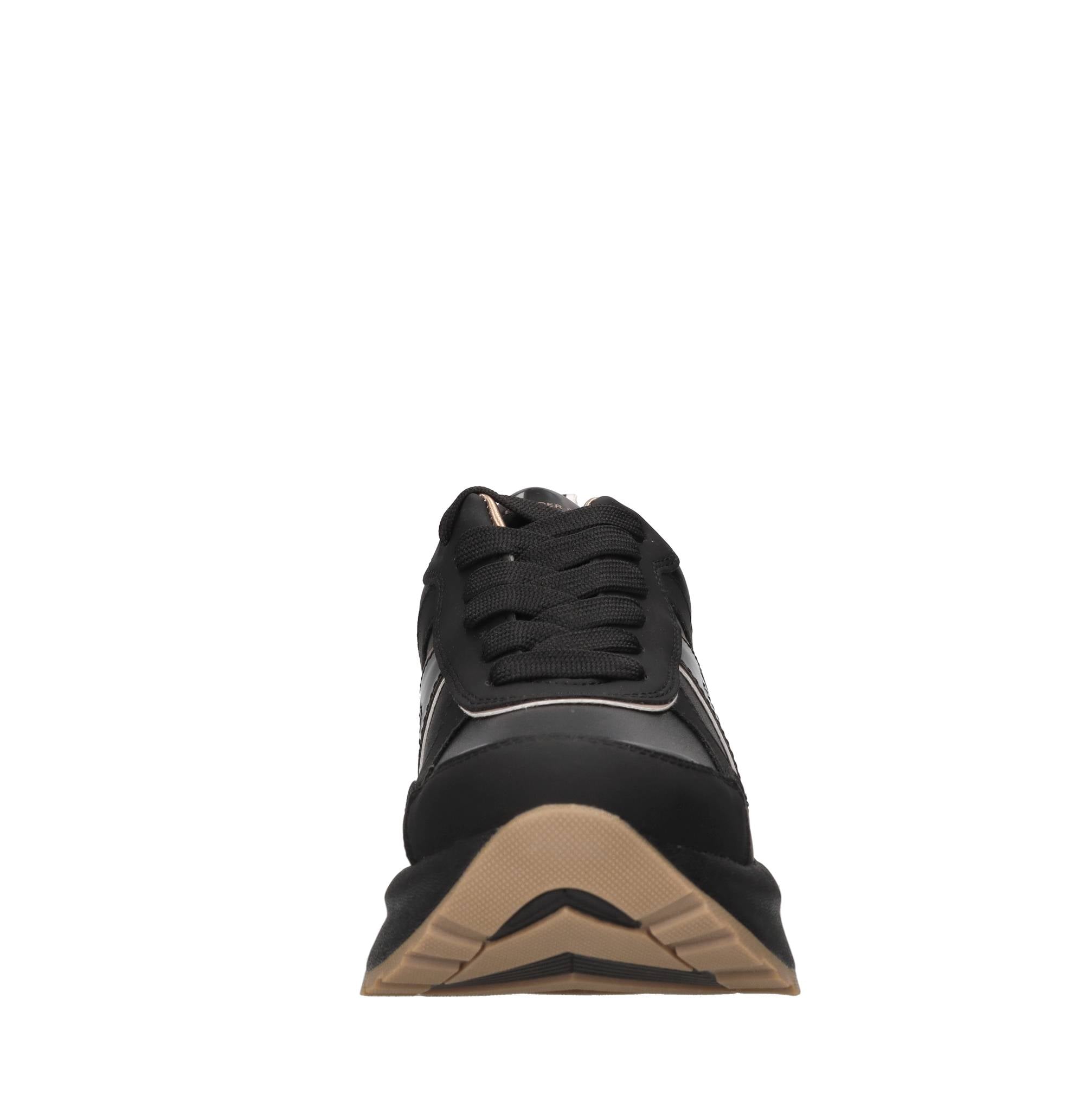 Sneakers in pelle ed ecopelle 