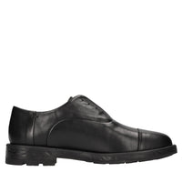 Stringate in pelle 