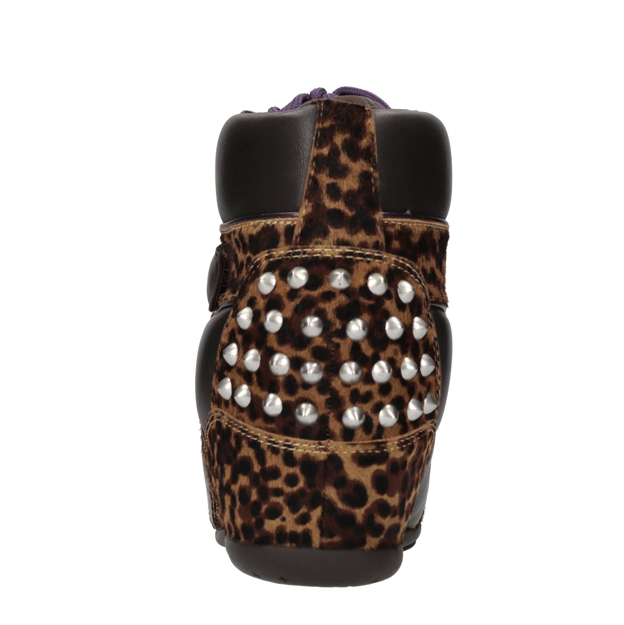 Sneakers in pelle e cavallino con borchie 