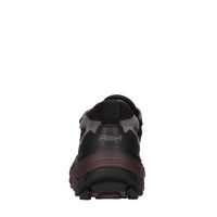 Sneakers in camoscio e tessuto 