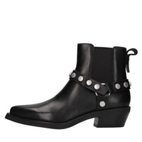 Stivaletti in pelle con borchie 