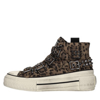 Sneakers in camoscio con borchie 