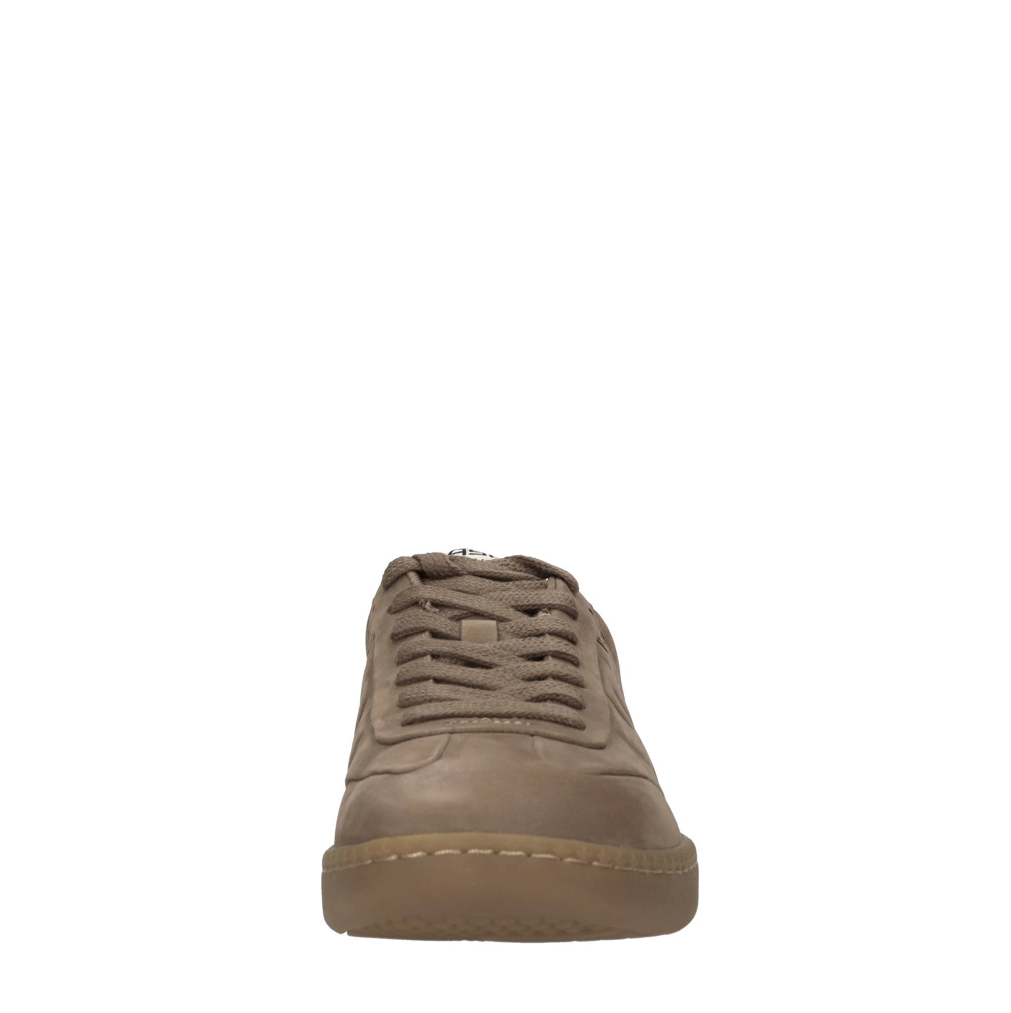 Sneakers in nabuk 